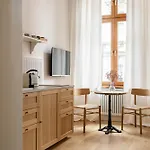 Rentplanet - Studio Cybulskiego